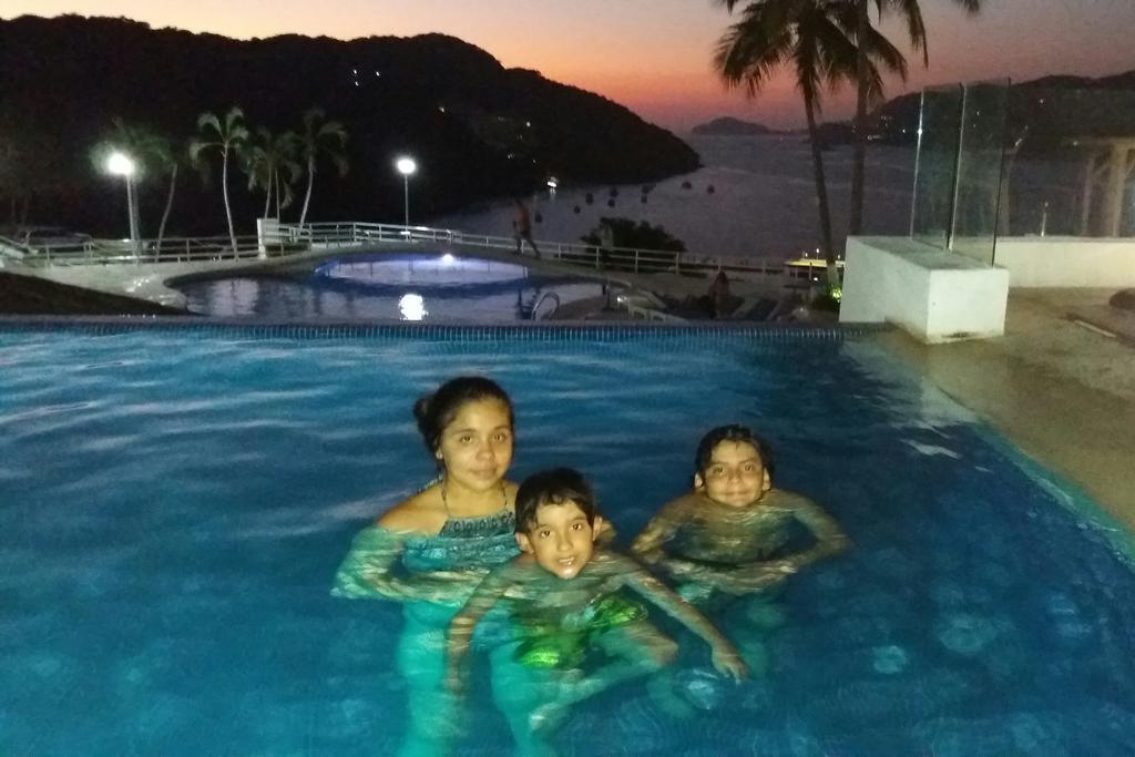 Condominio Torreblanca Cabo Marquez アカプルコ エクステリア 写真