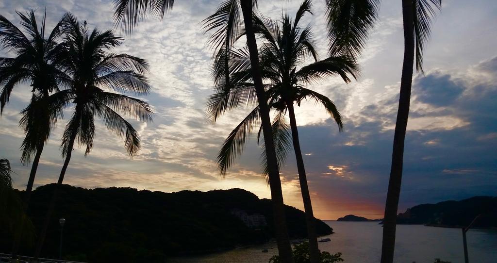 Condominio Torreblanca Cabo Marquez アカプルコ エクステリア 写真
